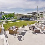 Gregory Peck Beach Break Apartments